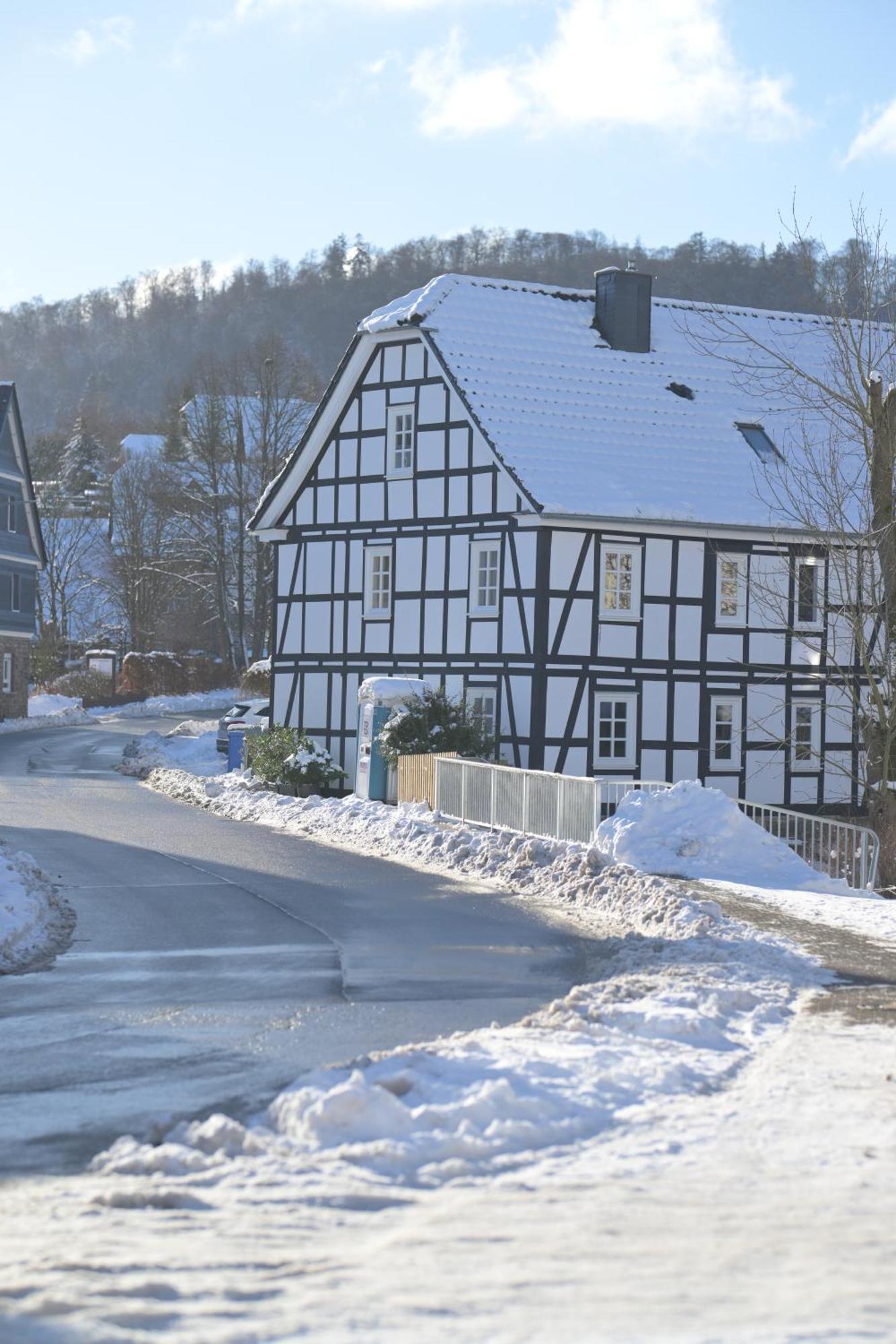 Hotel Kaiserhof Medebach Exterior photo
